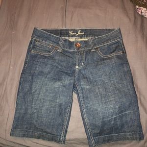Guess Jeans Shorts size 27 Bermuda shorts